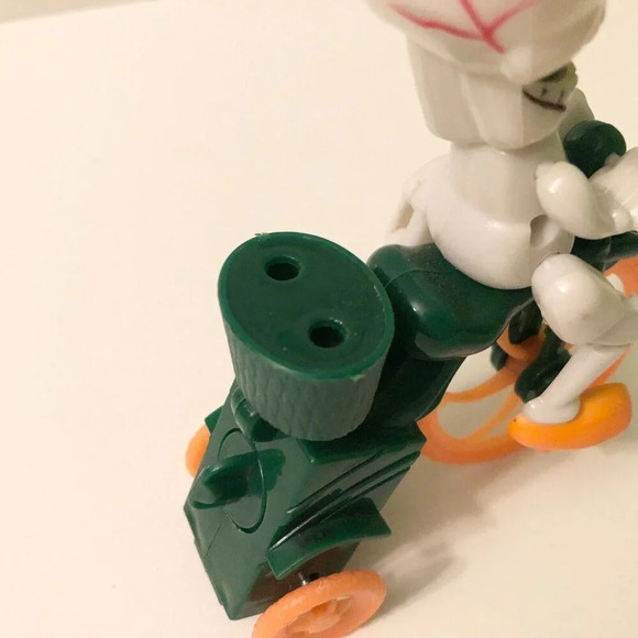 Halloween Plastic Skeleton Riding Bicycle Bike Lollipop Candy Holder Wind Up Toy - Picture 9 of 10